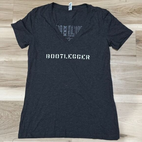 American Moonshiner Bootlegger Short Sleeve Tee Shirt Women’s Large - Picture 1 of 3